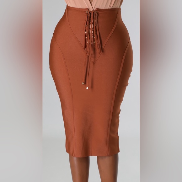 Cognac midi skirt - Picture 2 of 4